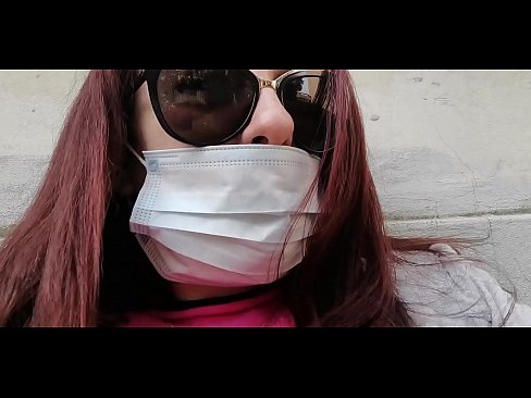 ❤️ D'Nicoletta hëlt sech op hirem Noper a pisst a senger Garage (Special Covid19 Italienesch Quarantän) ❤❌ Pornovideo bei eis ❌❤