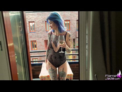 ❤️ Enormt Meedchen suckt mat engem Gulp a fuckt passionéiert ënner dem oppenen Himmel ❤❌ Pornovideo bei eis ❌❤